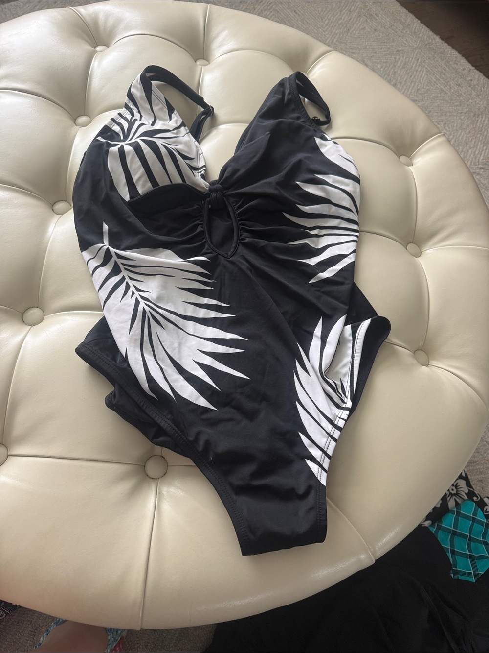 Black and White Palm-Print Womens One-Piece Swimsuit